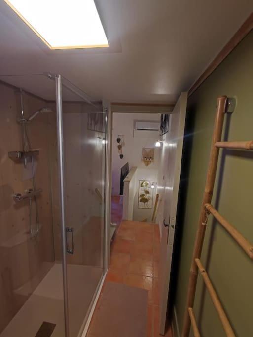 Appartement Cosy 2/4 Personnes La Roquebrussanne Ngoại thất bức ảnh