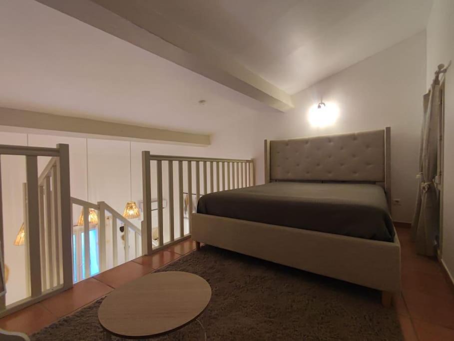 Appartement Cosy 2/4 Personnes La Roquebrussanne Ngoại thất bức ảnh