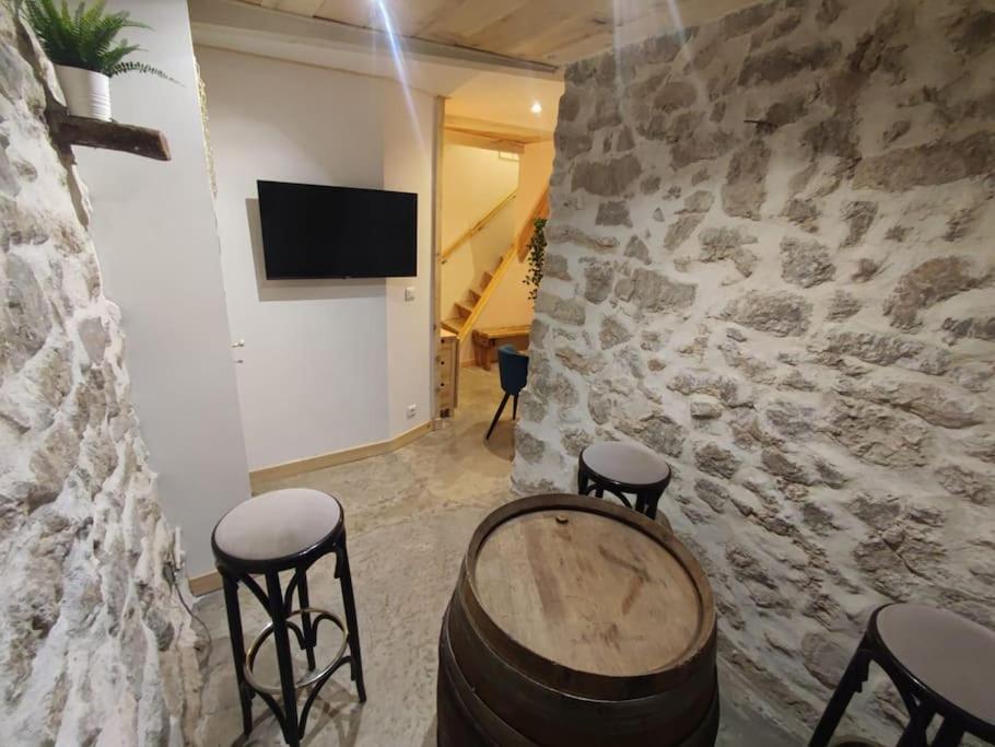 Appartement Cosy 2/4 Personnes La Roquebrussanne Ngoại thất bức ảnh